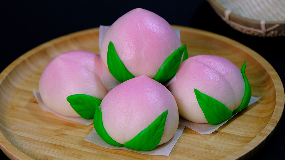 Longevity peach buns “Shou tao bao”寿桃包￼